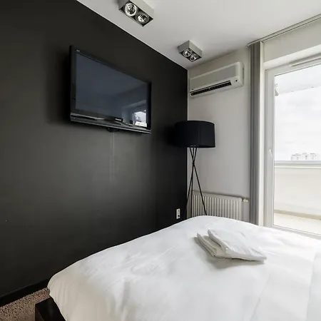 Apartment Piastowskie Warta River By Bookinghost